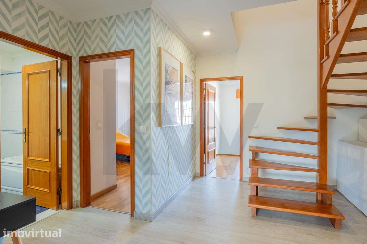 Apartamento T5 Duplex Exclusivo com Vista Deslumbrante para o Palácio - Grande imagem: 2/41