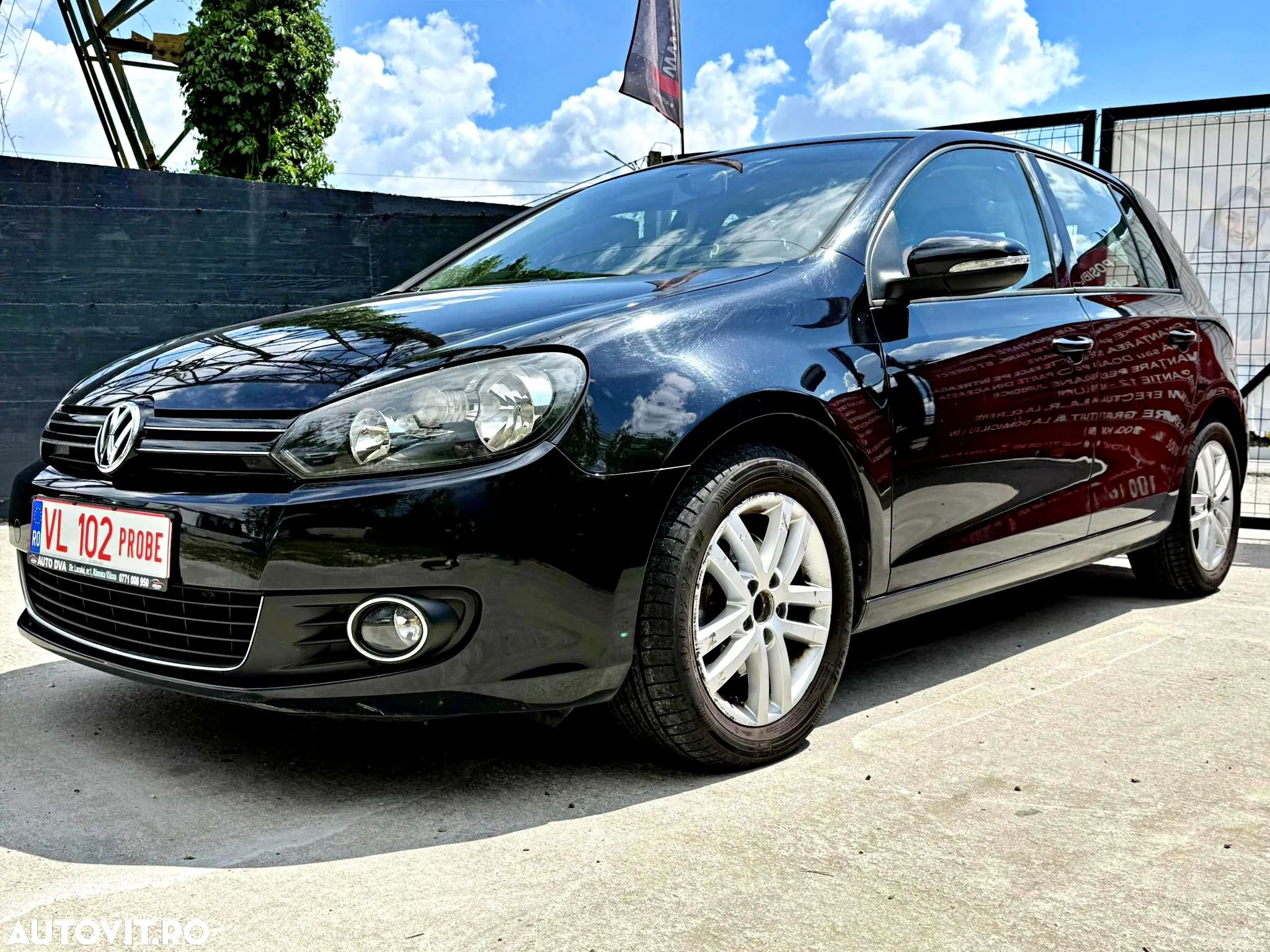 Volkswagen Golf 2.0 TDI BlueMotion Technology Highline - 1