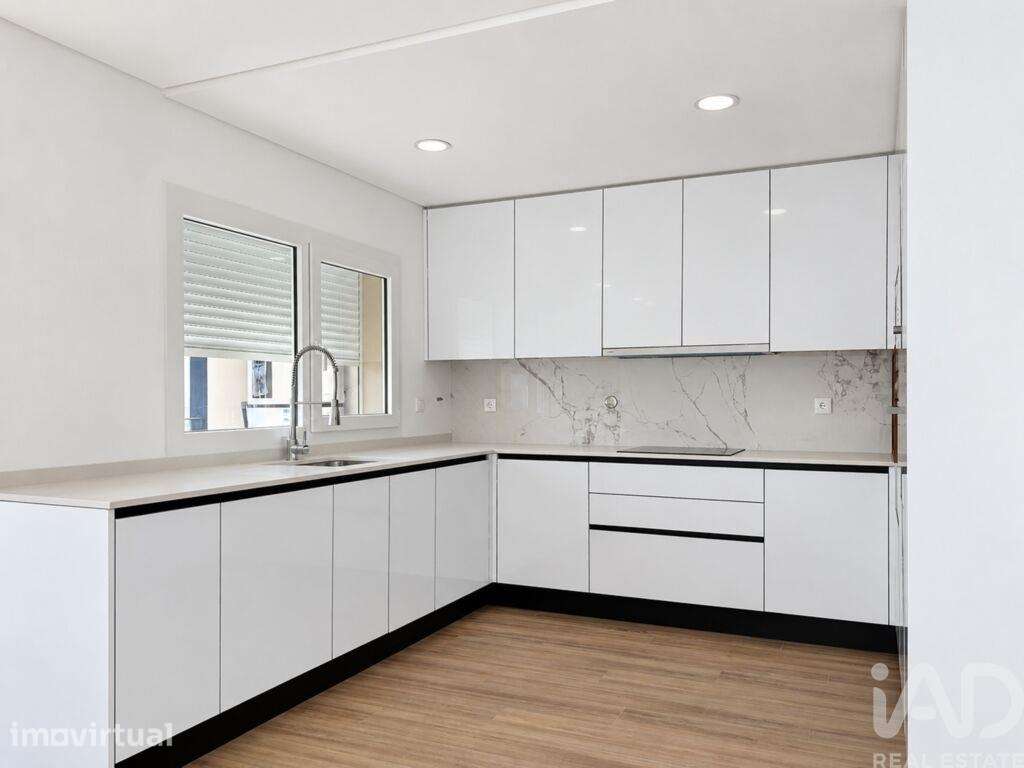 Apartamento T3 em Corroios de 91,00 m2 - Grande imagem: 4/30