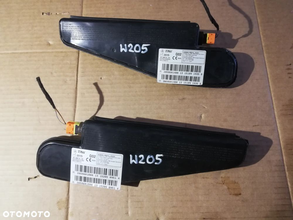 Mercedes W205 poduszka fotela prawa 2058601400 2058601800