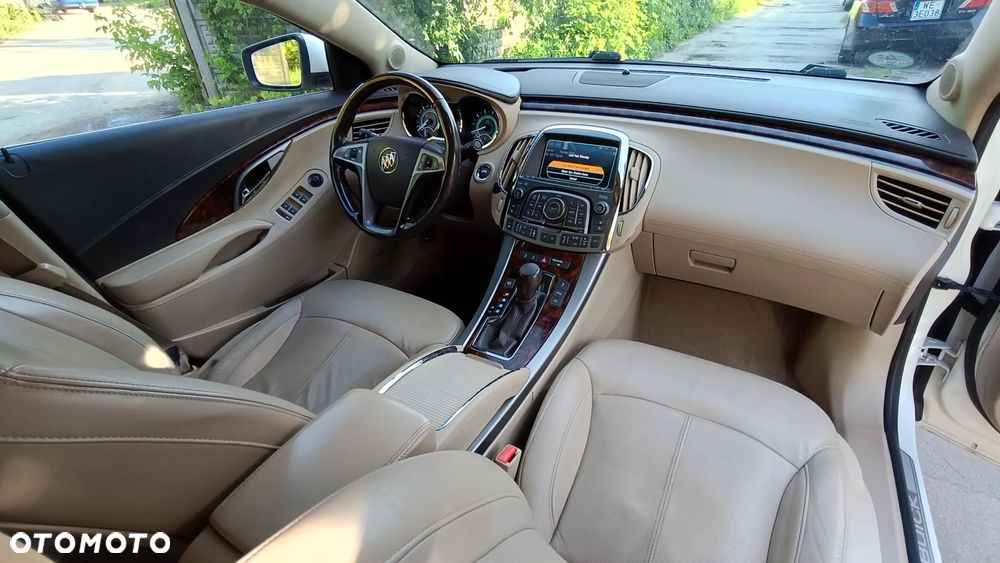 Buick Lacrosse - 7
