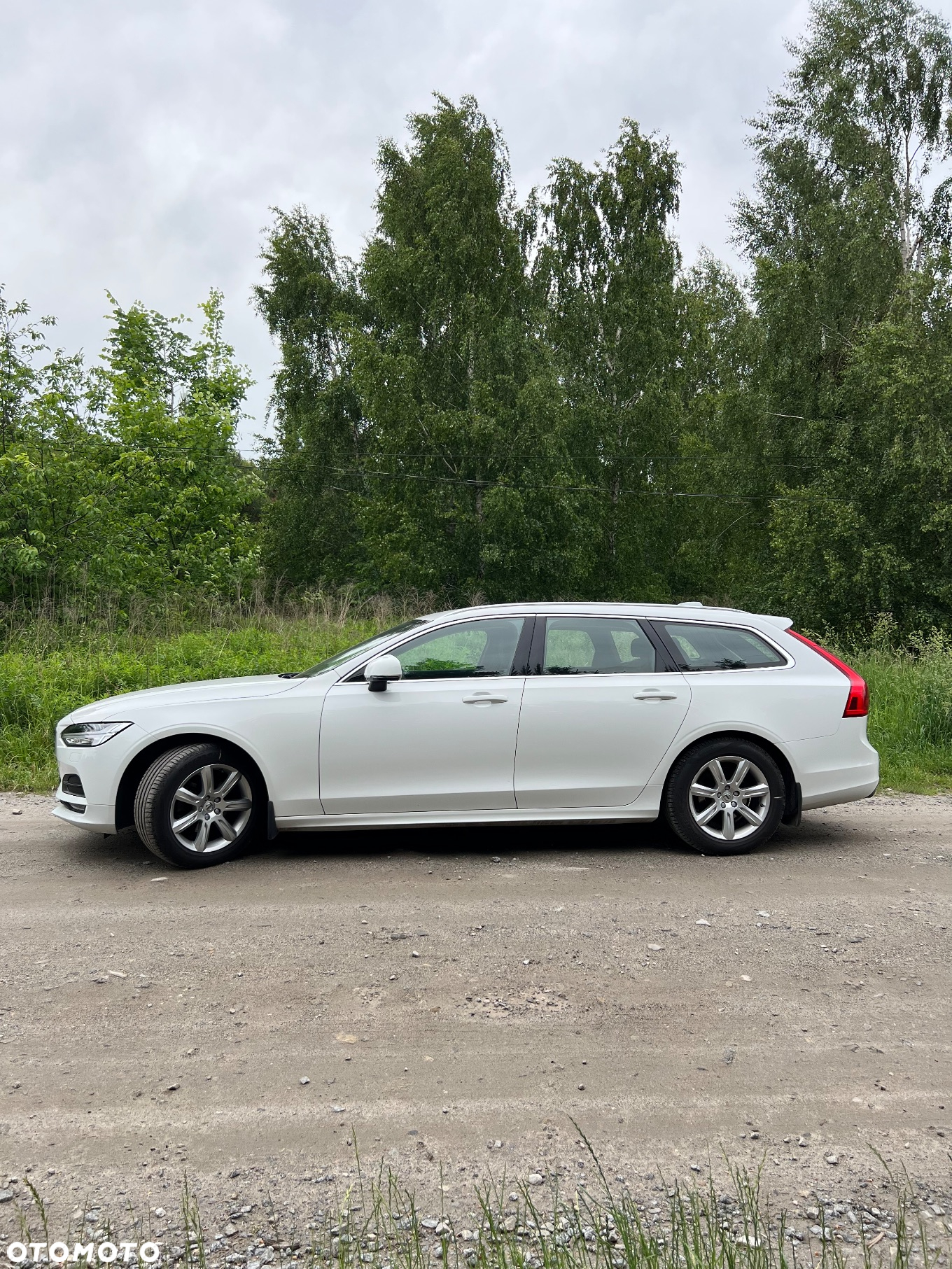 Volvo V90 D4 Momentum - 3