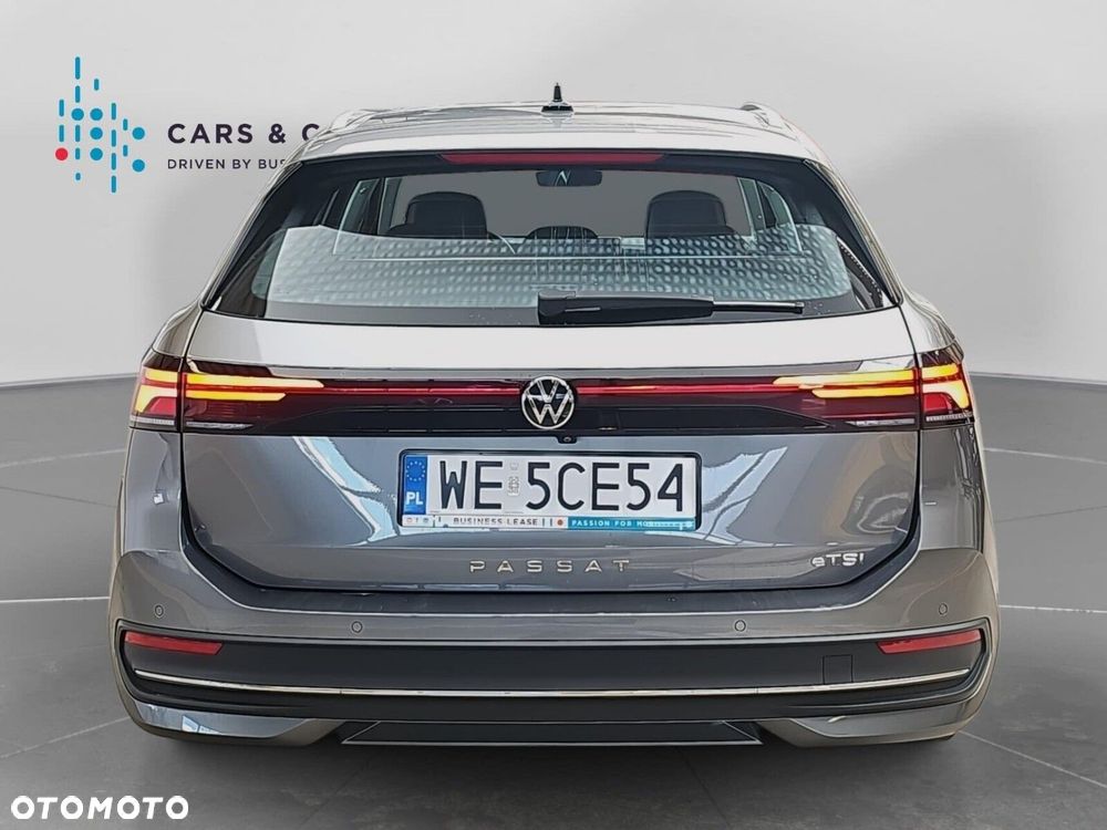 Volkswagen Passat - 28