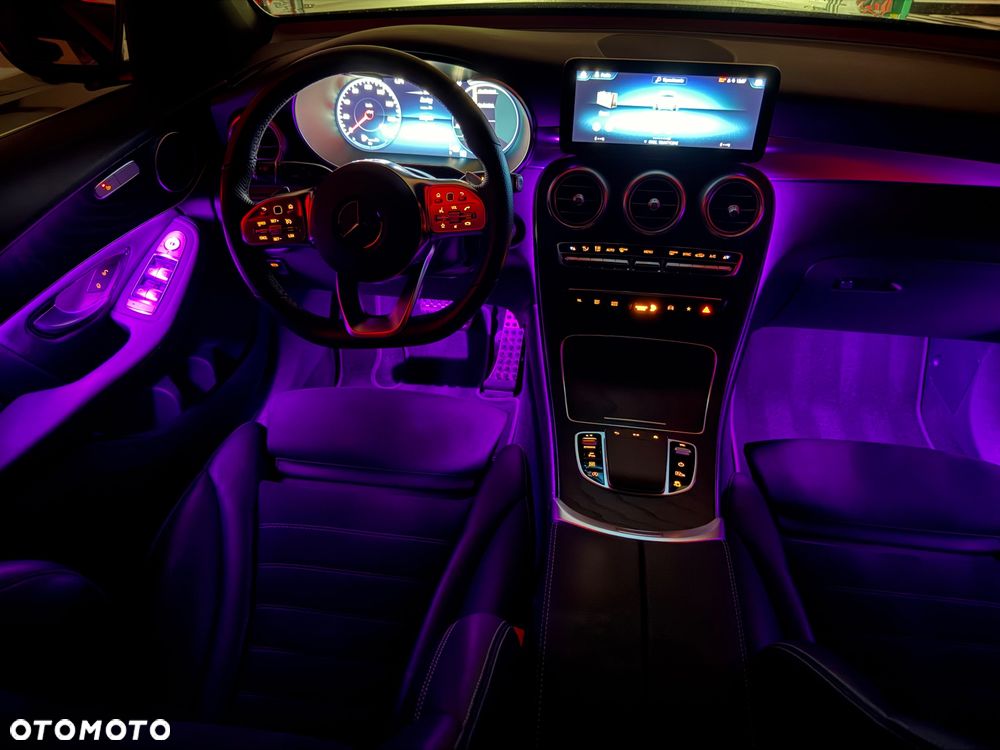 Mercedes-Benz GLC 220 d 4Matic 9G-TRONIC AMG Line - 38