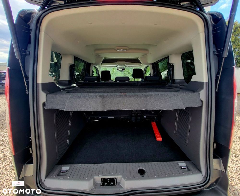 Ford Tourneo Connect - 23