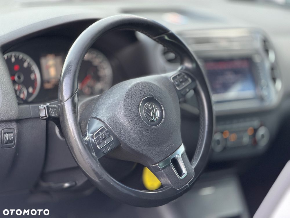 Volkswagen Tiguan 2.0 TDI 4Mot R-Style - 22