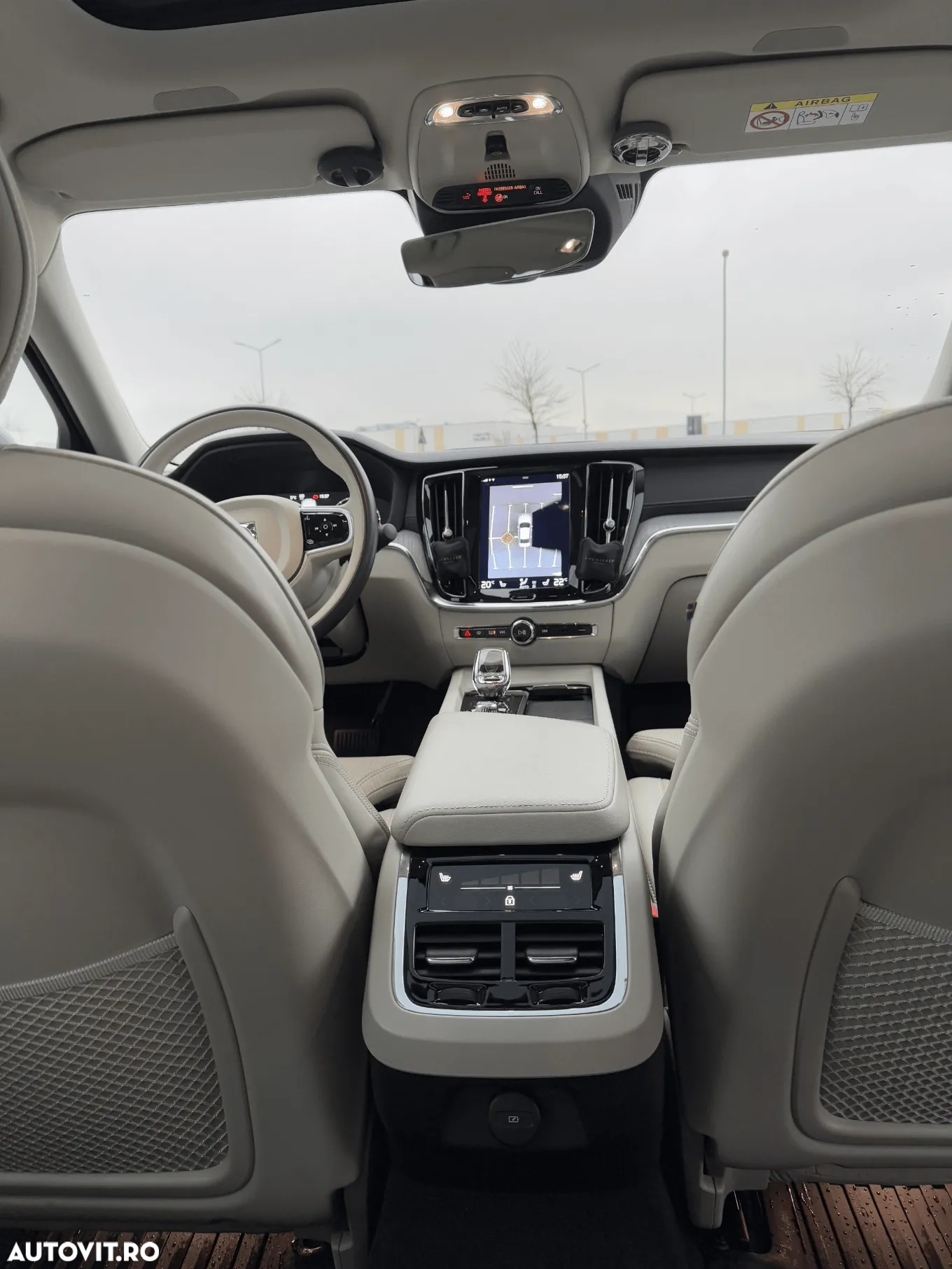 Volvo S60 B4 MHEV AT Plus Dark - 12