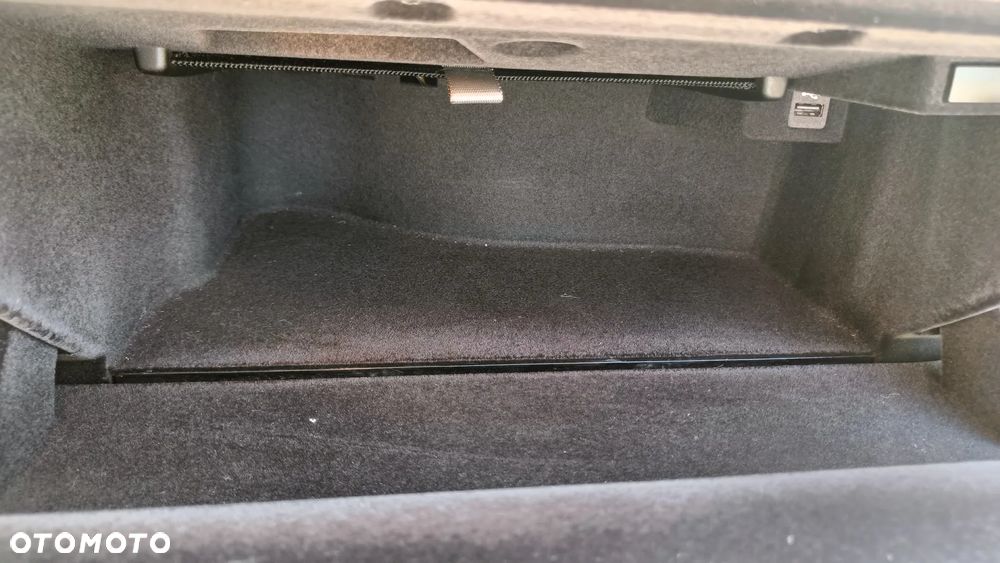 BMW Seria 3 - 14