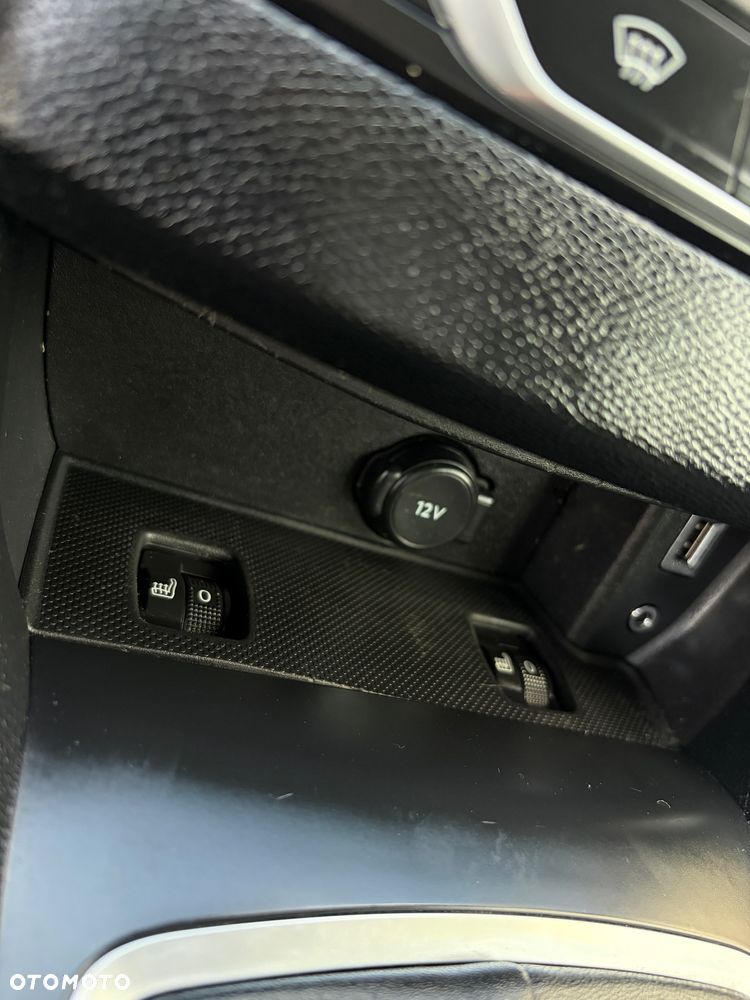 Peugeot 308 1.6 BlueHDi Active S&S - 23