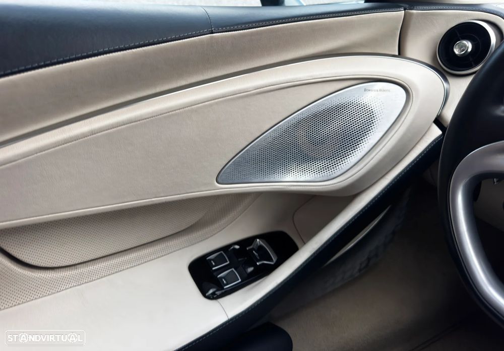 McLaren GT 4.0 Twin-Turbo V8 - 17