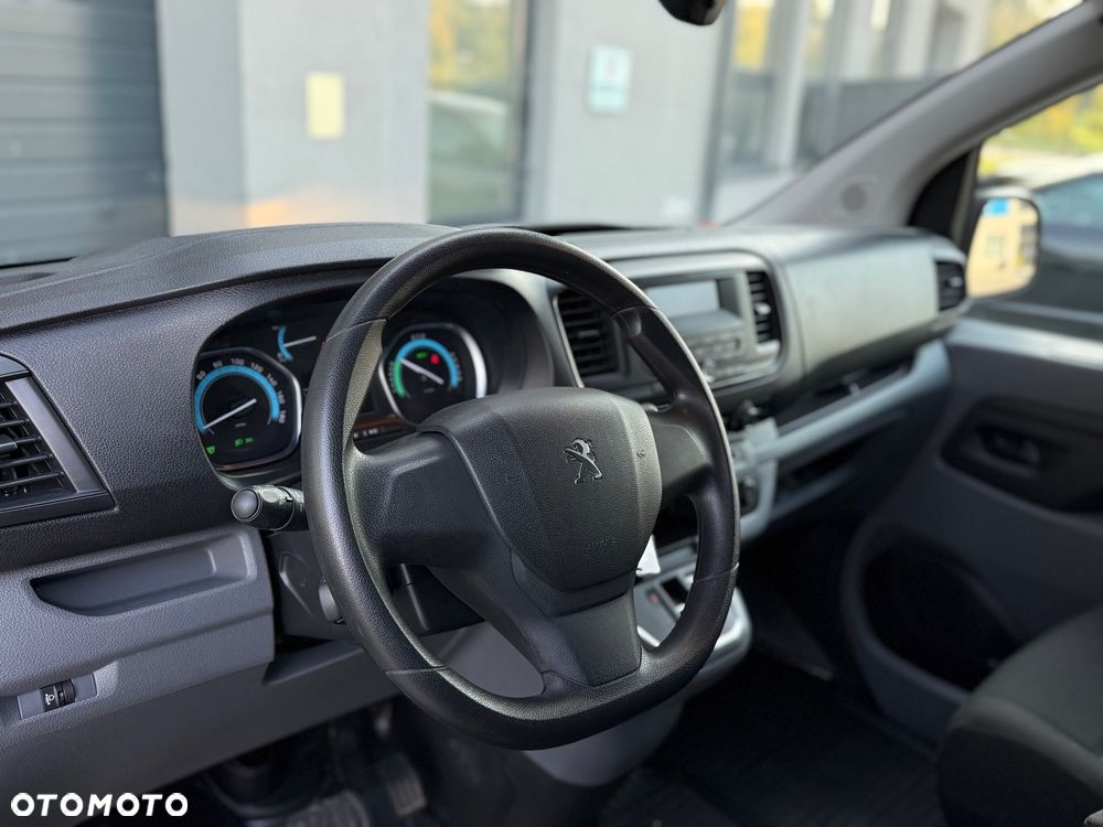 Peugeot e - Expert - 17