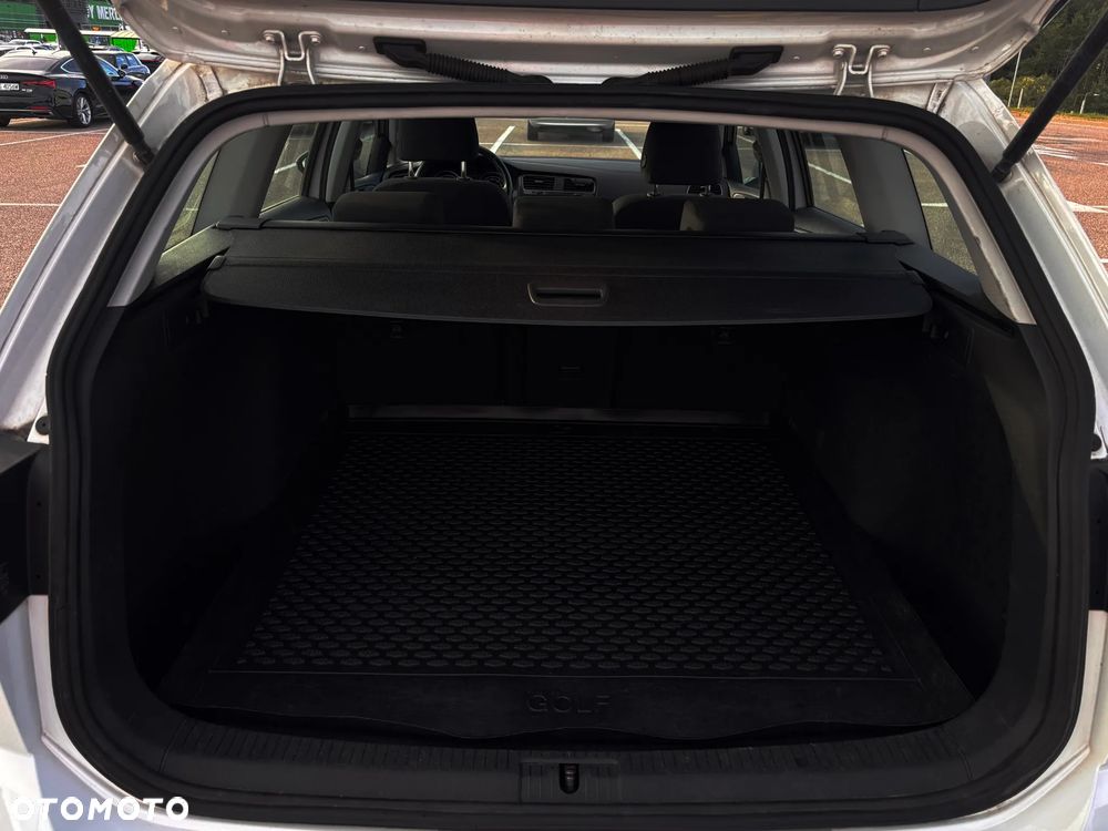 Volkswagen Golf 1.6 TDI BMT Comfortline - 14