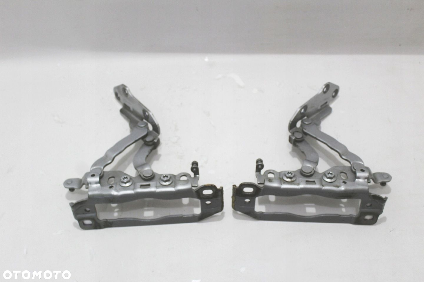 Zawiasy maski komplet prawy  lewy para Mercedes CLS W218 kolor 775 - 3