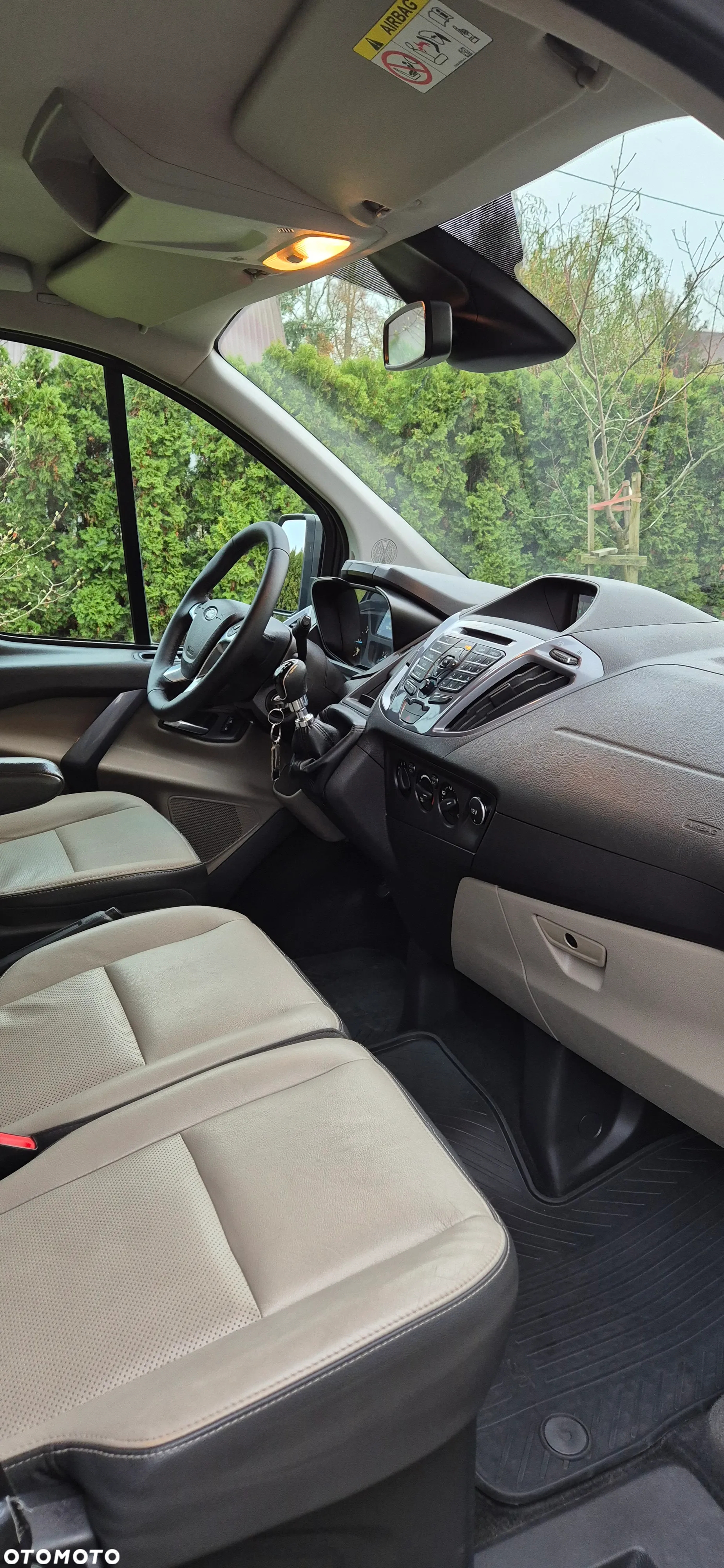 Ford Tourneo Custom 2.0 EcoBlue L2 Shuttle Bus Titanium - 12