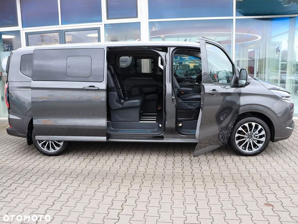 Ford Tourneo Custom - 5