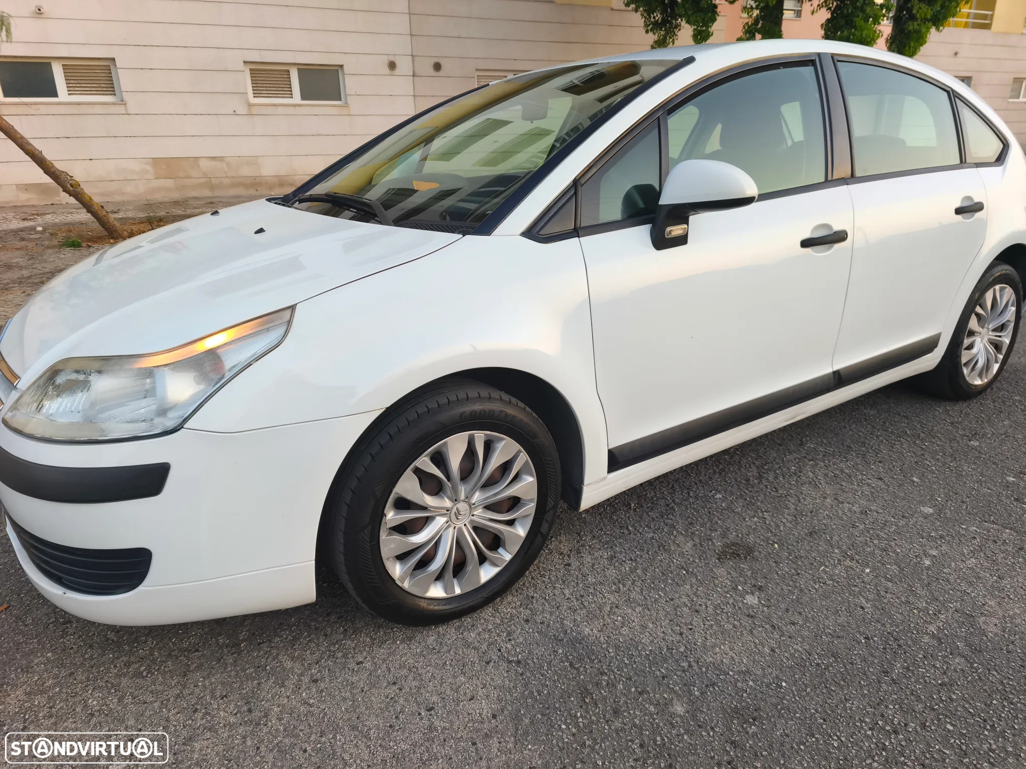 Citroën C4 1.6 HDi Style - 30