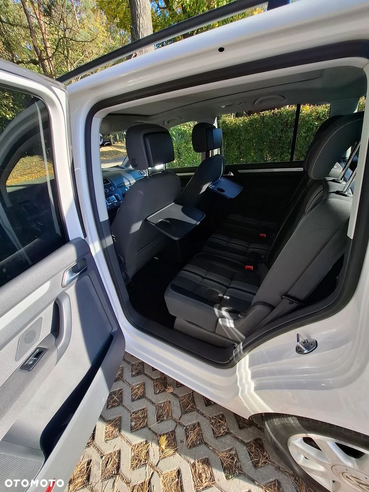Volkswagen Touran 1.6 TDI DPF BlueMotion Technology MATCH - 25