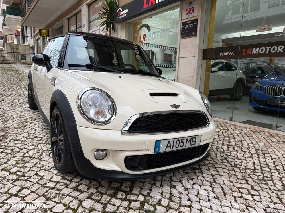 MINI 3 Portas Cooper S - 2