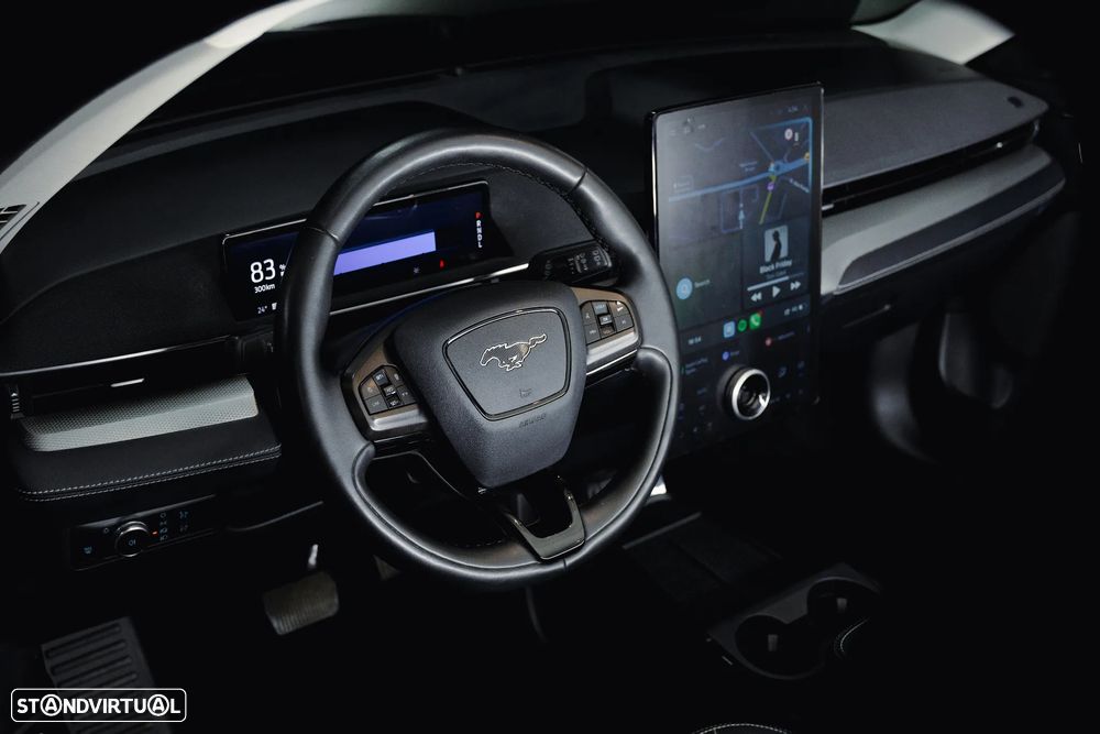 Ford Mustang Mach-E 75.7 kWh Base - 7