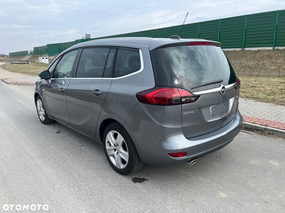 Opel Zafira 1.6 T Plus S&S - 4