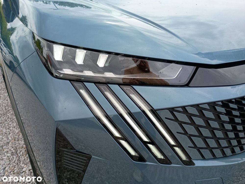 Peugeot E-5008 73kWh GT - 13