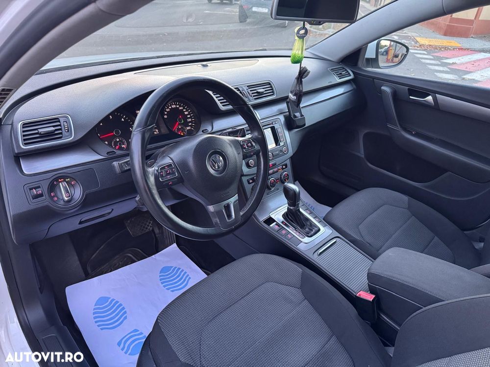Volkswagen Passat Variant 2.0 TDI DSG BlueMotion Technology Comfortline - 17
