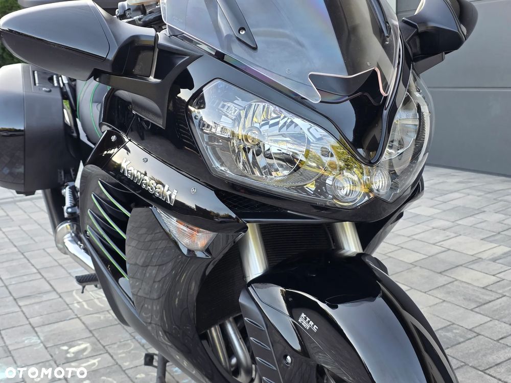 Kawasaki GTR - 15