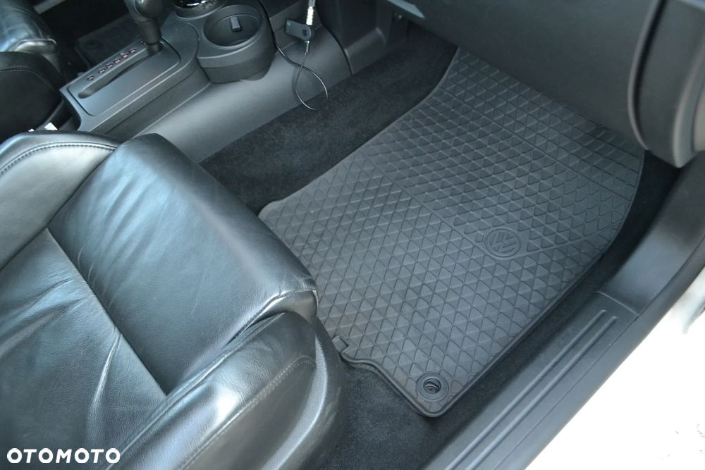 Volkswagen New Beetle 1.8 5V Automatik United - 18