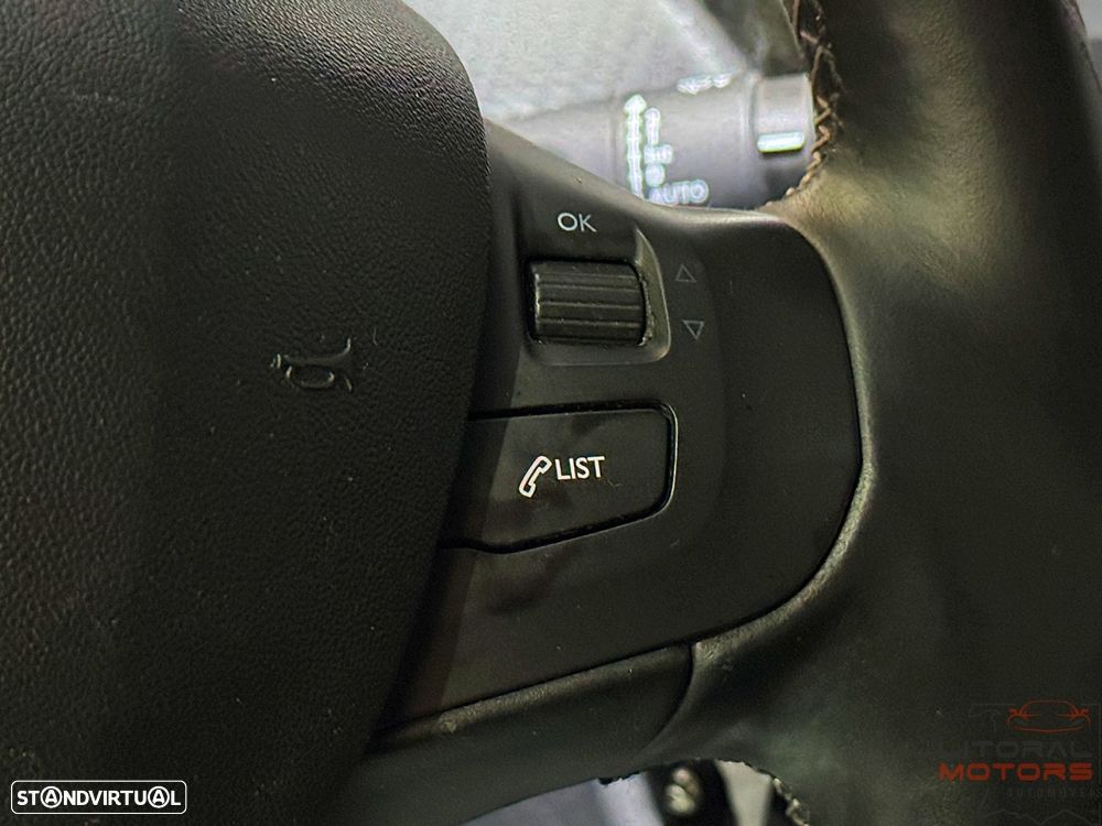 Peugeot 2008 1.6 e-HDi Active - 22