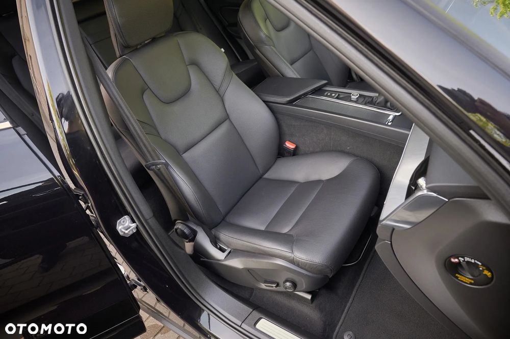 Volvo XC 60 D3 Momentum Pro - 7