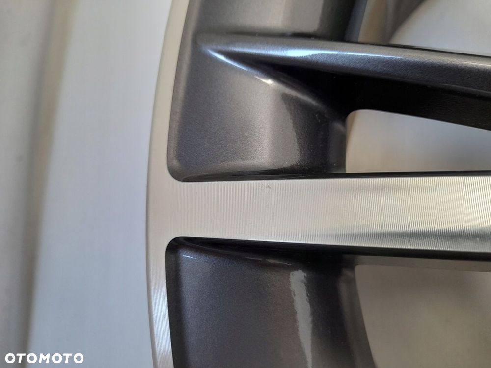 Felga aluminiowa Lexus OE 8.5" x 20" 5x114,3 ET25 - 2