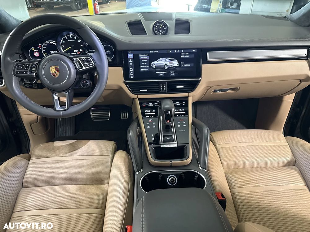 Porsche Cayenne Coupe - 10