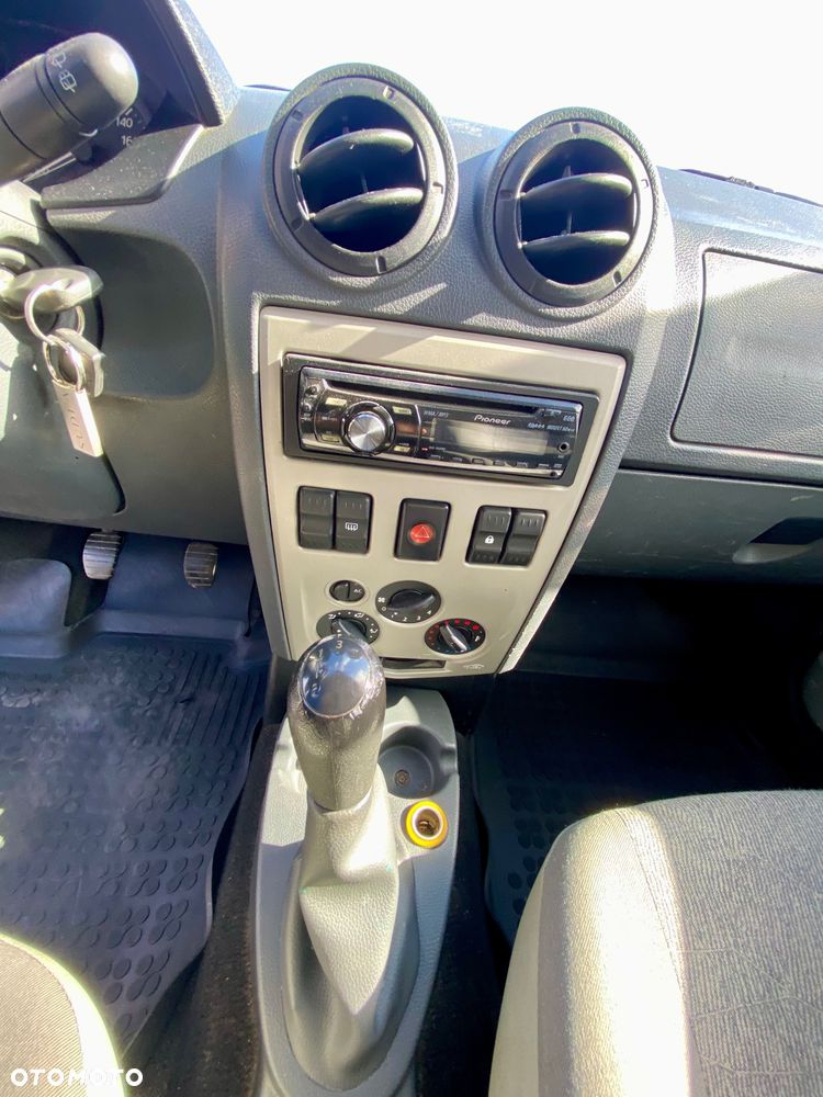 Dacia Logan 1.6 Ambiance - 13
