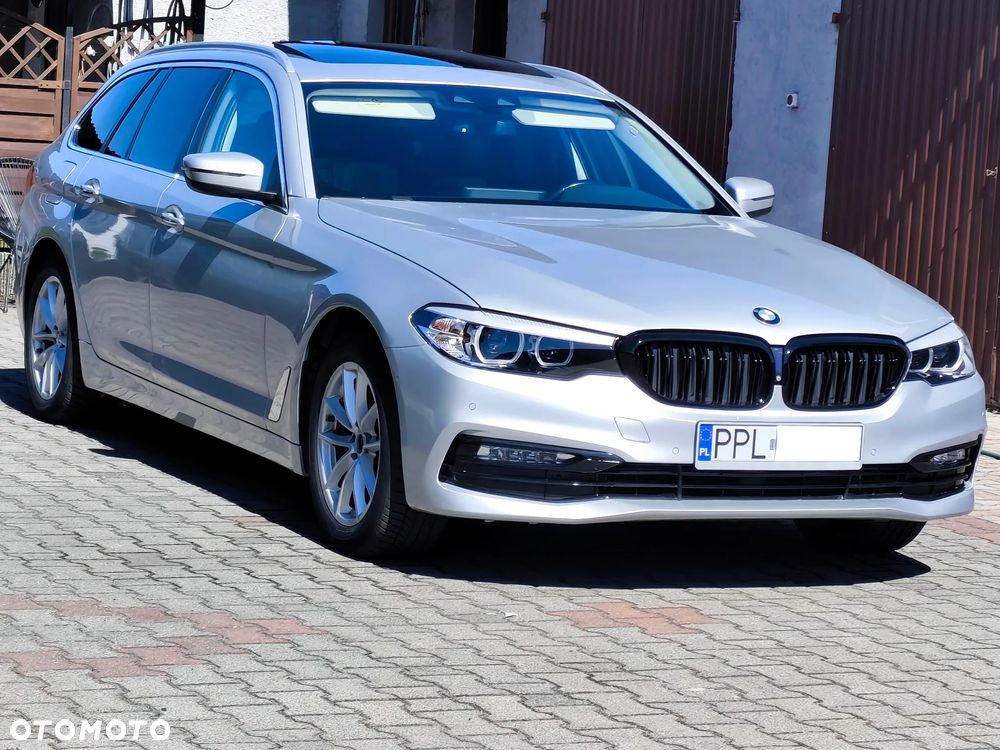 BMW Seria 5 520i GPF Luxury Line sport - 9