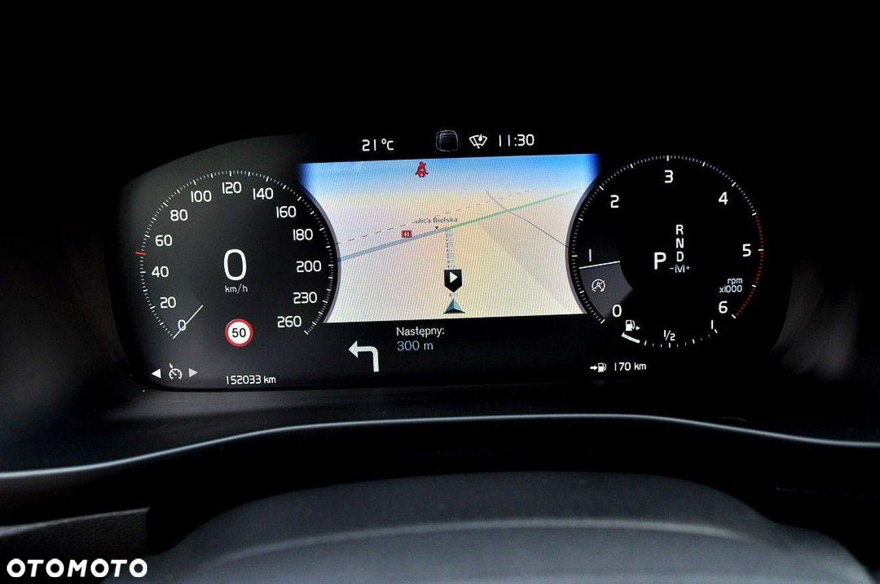 Volvo XC 40 D3 AWD Momentum - 21