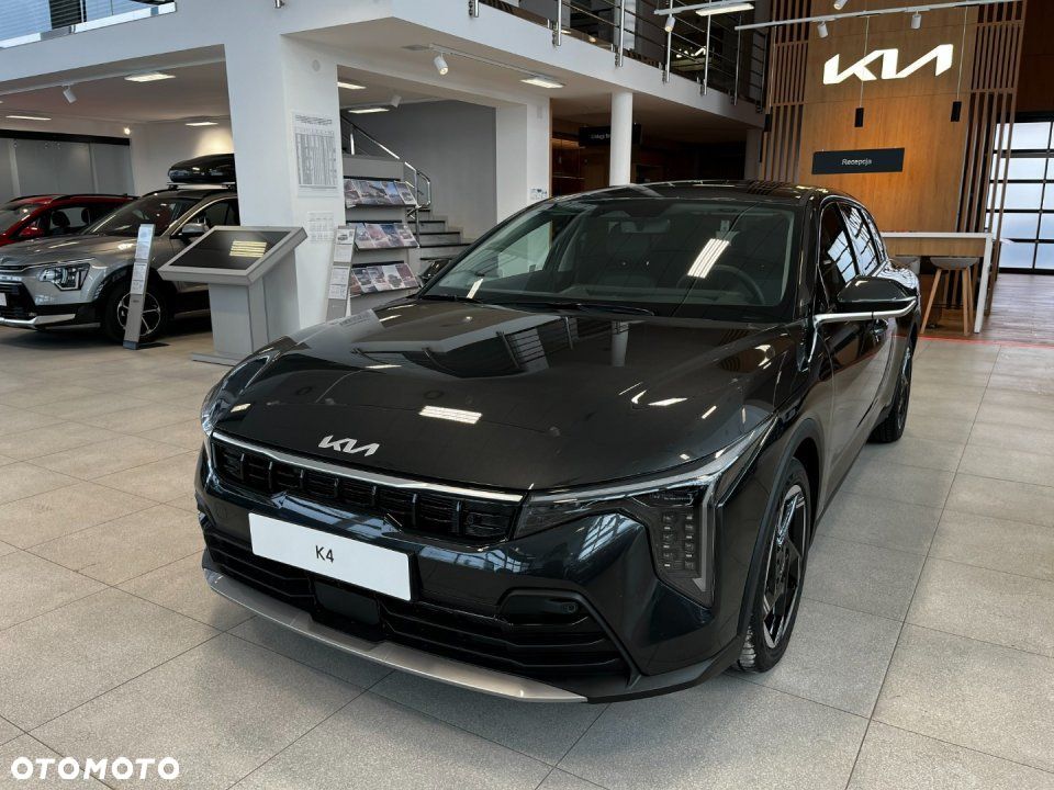 Kia K4 - 1