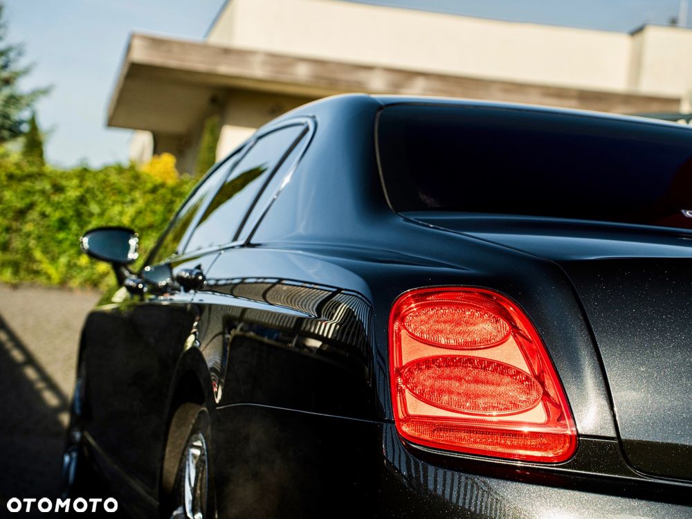 Bentley Flying Spur - 11