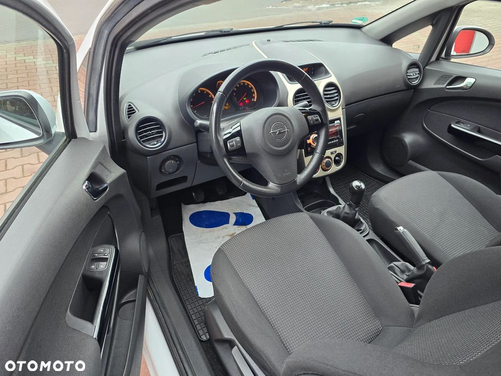 Opel Corsa 1.2 16V Innovation 110 Jahre - 17