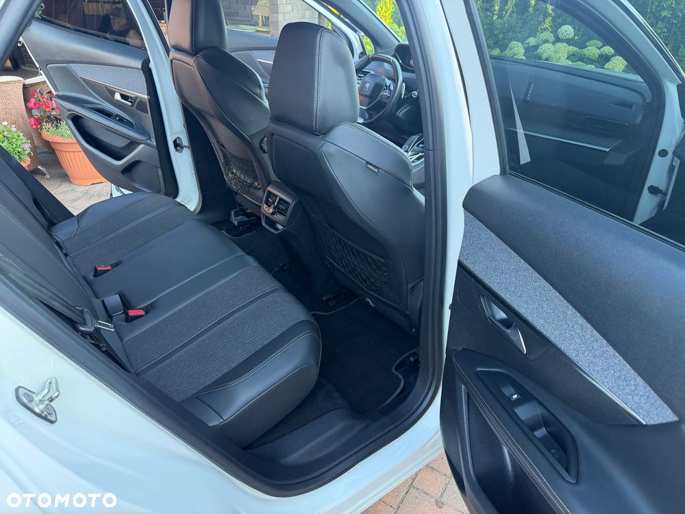 Peugeot 3008 1.5 BlueHDi GT S&S EAT8 - 29