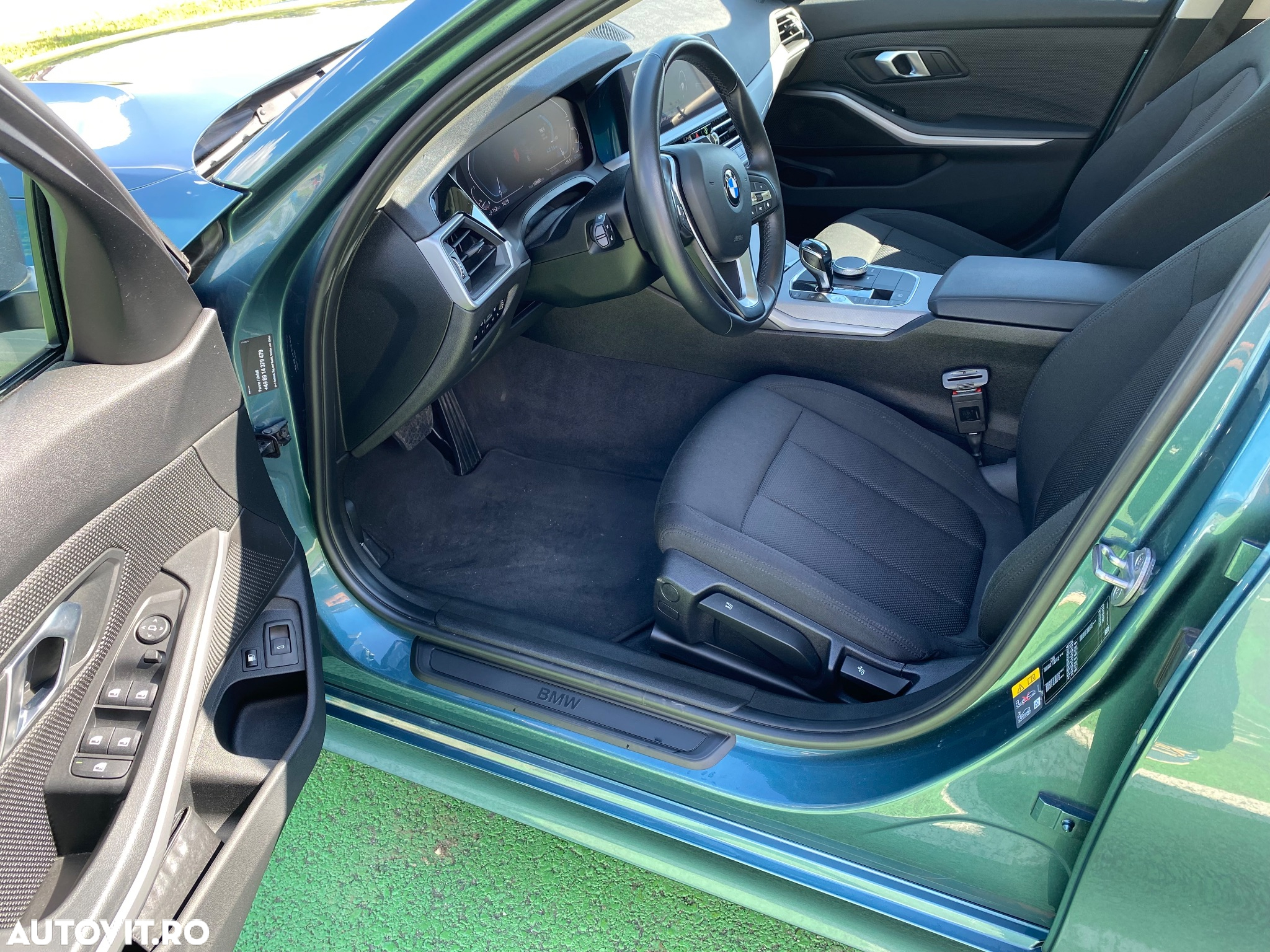 BMW Seria 3 330e Aut. Advantage - 10
