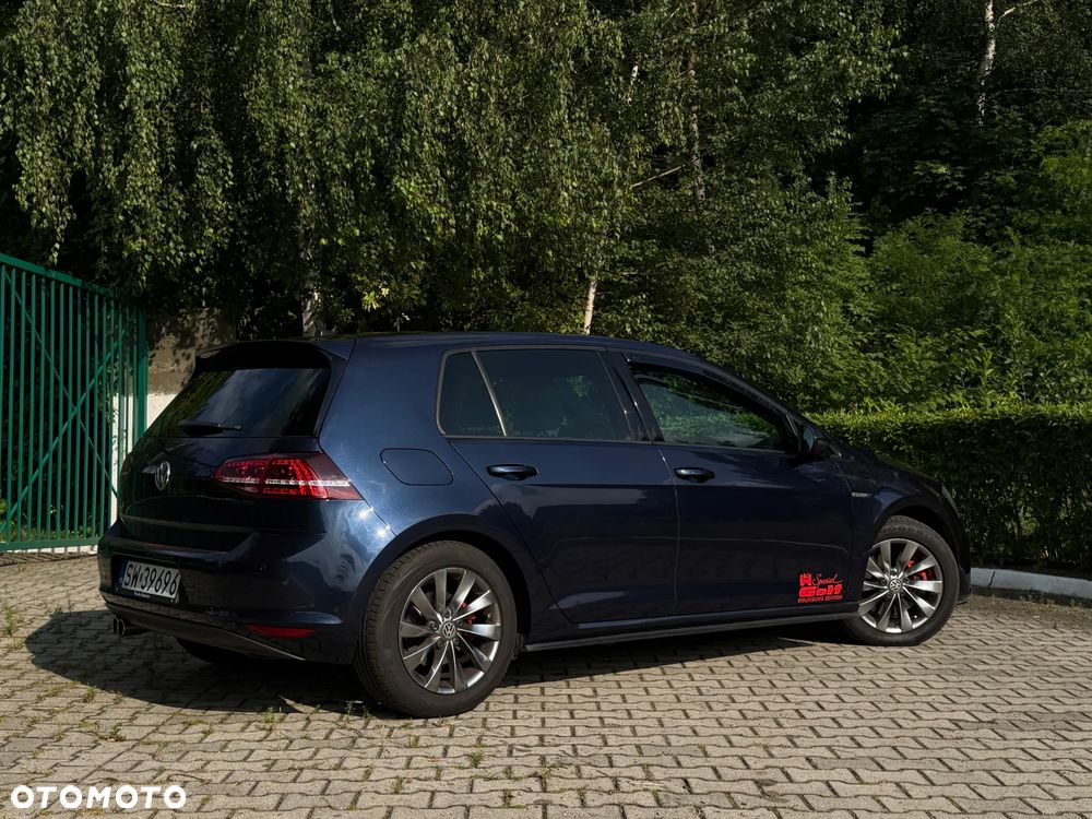 Volkswagen Golf - 4