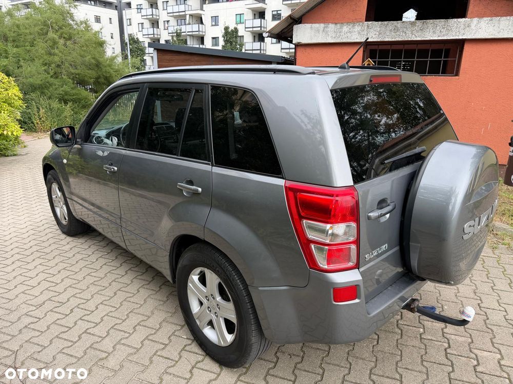 Suzuki Grand Vitara 2.0 De luxe - 30
