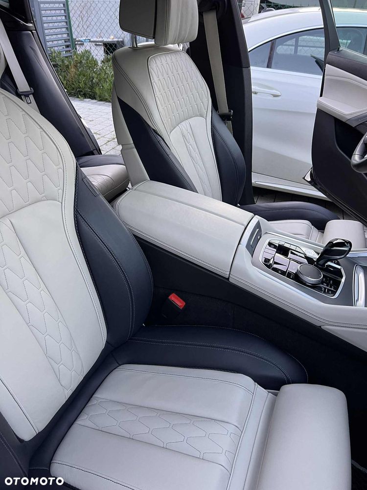 BMW X6 xDrive30d - 10