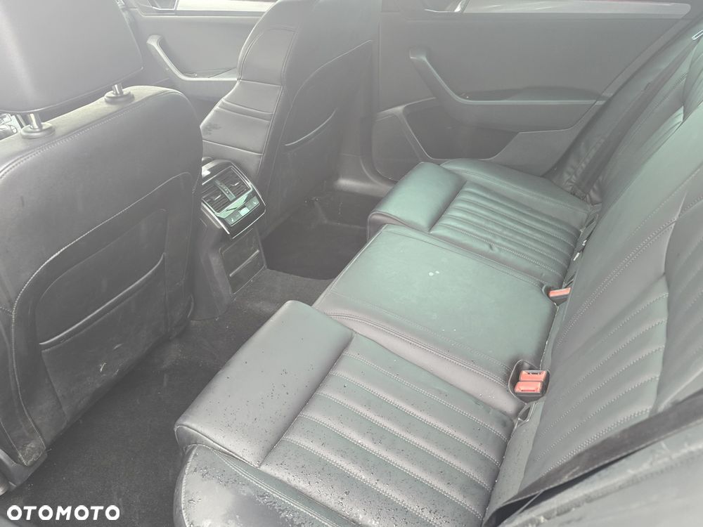 Skoda Superb 2.0 TDI DSG Style - 8