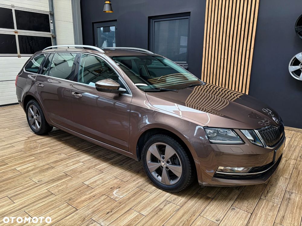 Skoda Octavia 1.5 TSI ACT Style DSG - 5