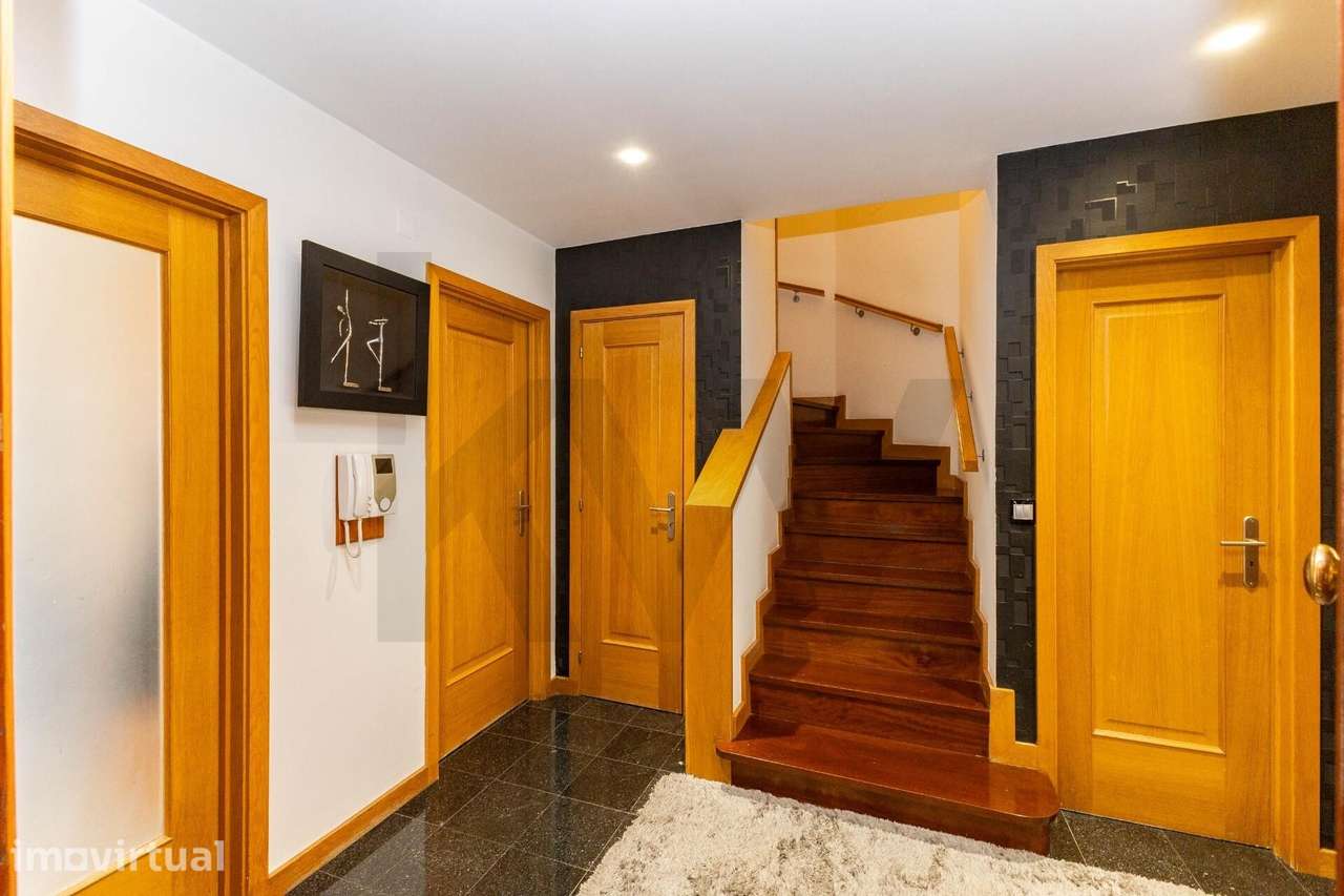 Apartamento T4 Duplex - Grande imagem: 5/36