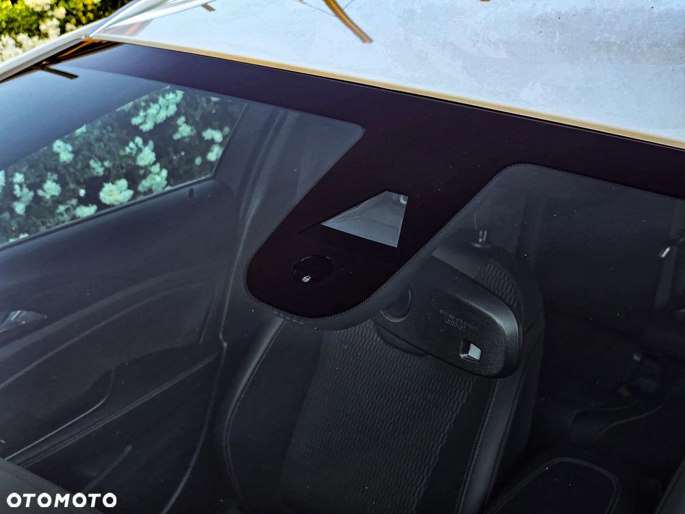 Opel Insignia - 36