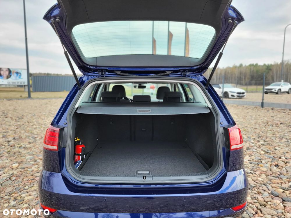 Volkswagen Golf 1.5 TSI BMT Evo Comfortline - 22