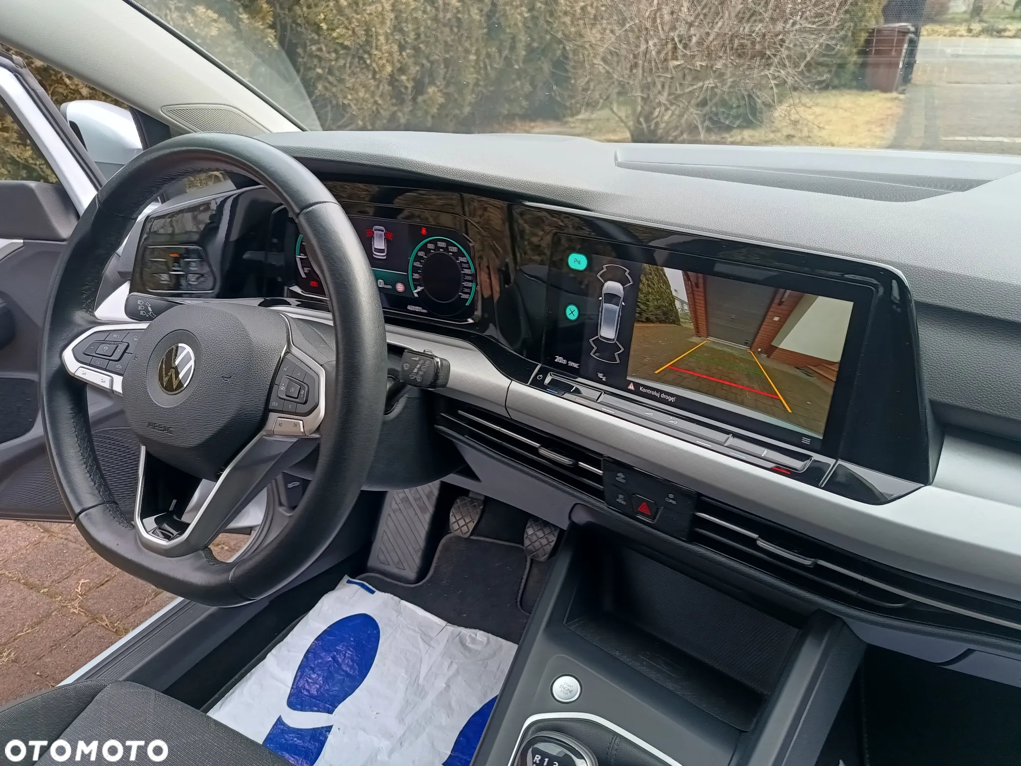 Volkswagen Golf - 2