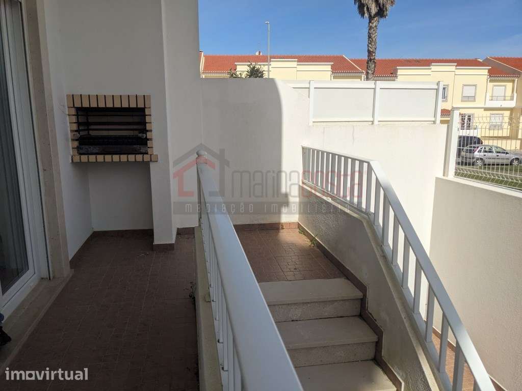Apartamento T2 na Atouguia da Baleia para Arrendamento - Grande imagem: 5/11